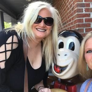 Meet your Posher, Jessica